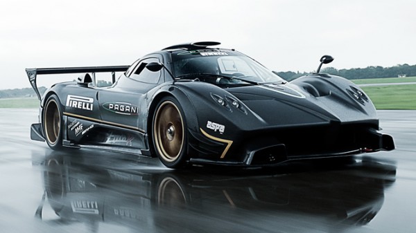 Jeremy vs Zonda R