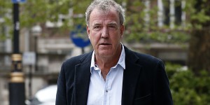 Některé knihy Jeremyho Clarksona vám zkrátka nesmí doma chybět