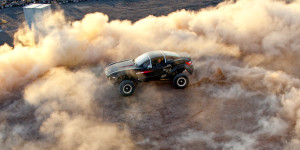 Doma vyrobený Baja Racer