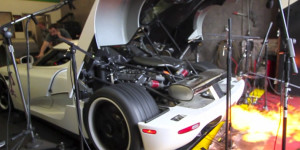 Koenigsegg pálí naše kotníky